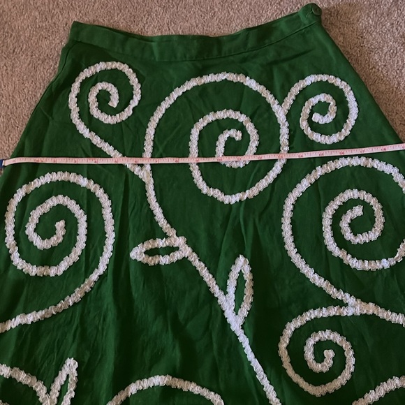 Designer Anna Sui Green skirt lace swirls - Picture 6 of 7